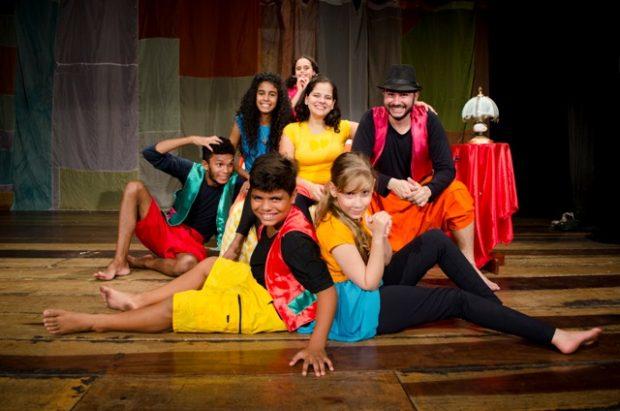 “Chapeuzinho Vermelho Em Família” Entra Em Cartaz No Teatro Ednaldo Egypto